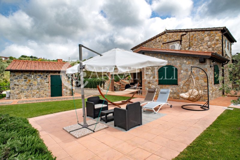 Отдельно стоящий дом в Скансано