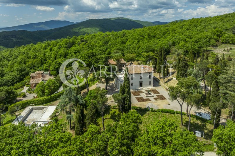 Villa a Tuoro sul Trasimeno
