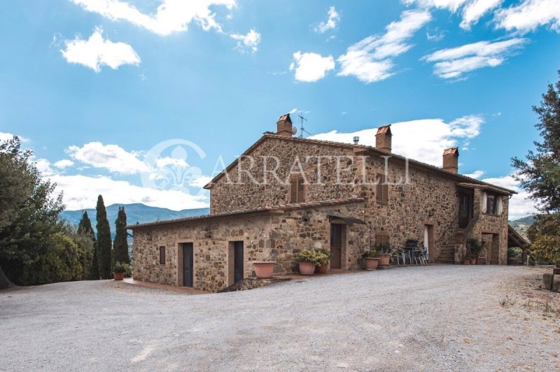 Farmhouse in Castel del Piano