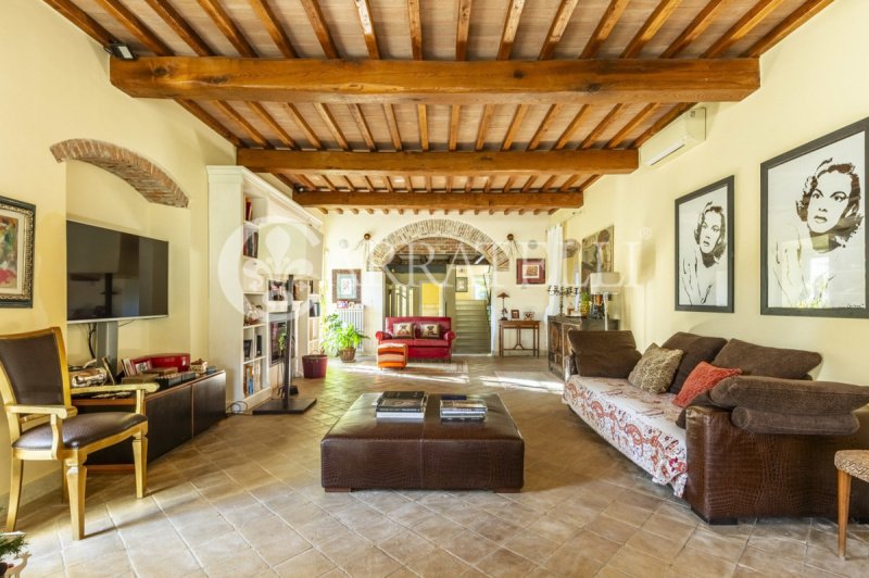 Вилла в Пьетразанта