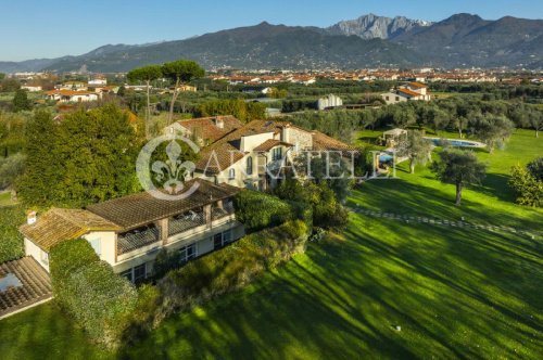 Вилла в Пьетразанта