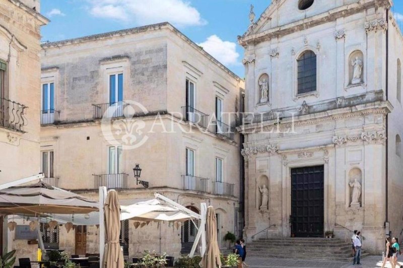 Дом в Галатина