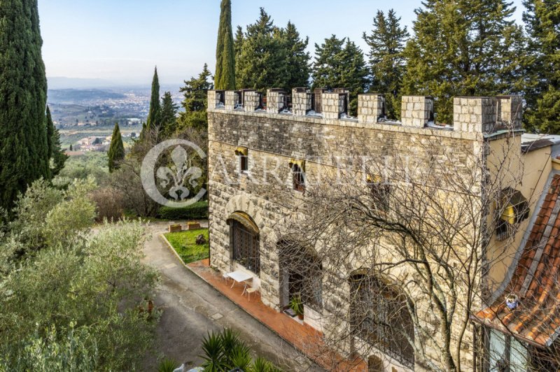 巴尼奥-阿里波利别墅