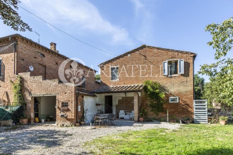 Отдельно стоящий дом в Фояно-делла-Кьяна