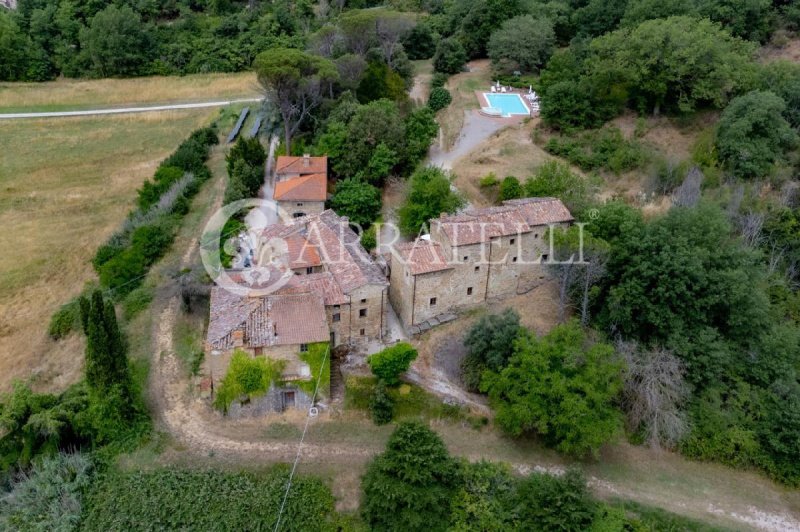 20 Bedrooms Farmhouse for sale in Cortona [807358] | Gate-away®