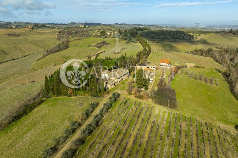 Отдельно стоящий дом в Чертальдо