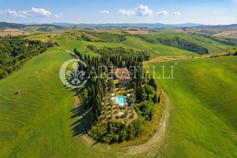 10 Bedrooms Farmhouse for sale in Volterra [807985] | Gate-away®