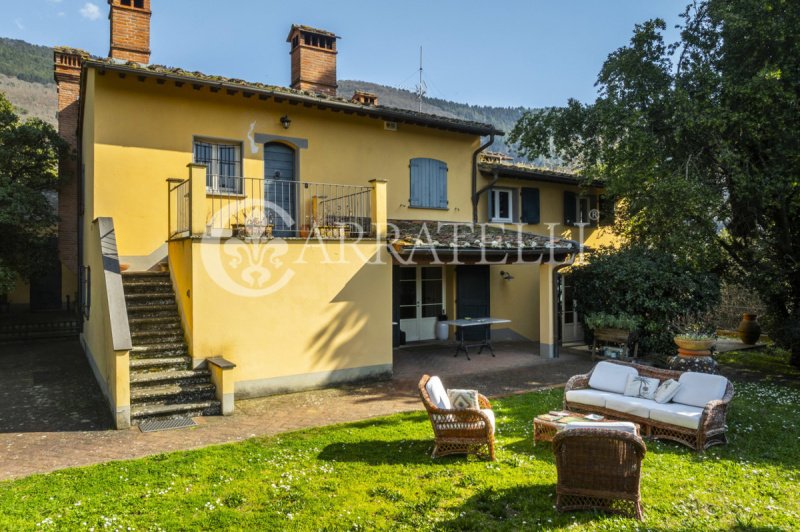 Villa i Vaiano