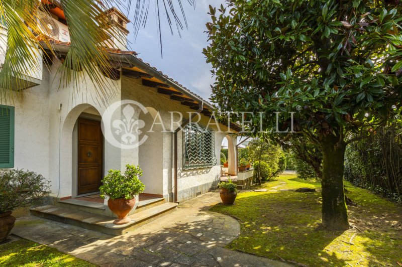 Villa in Forte dei Marmi