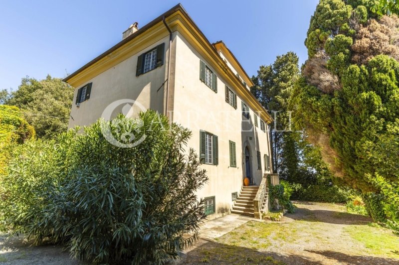 Villa a Collesalvetti