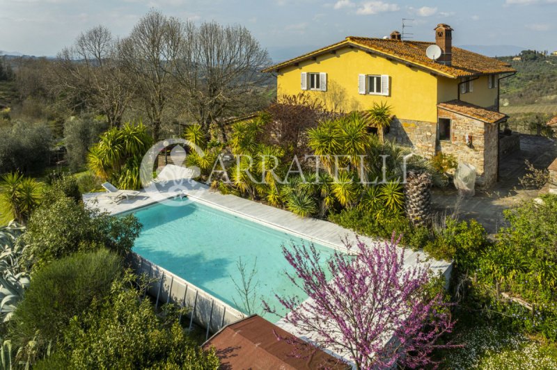 Villa in Scandicci