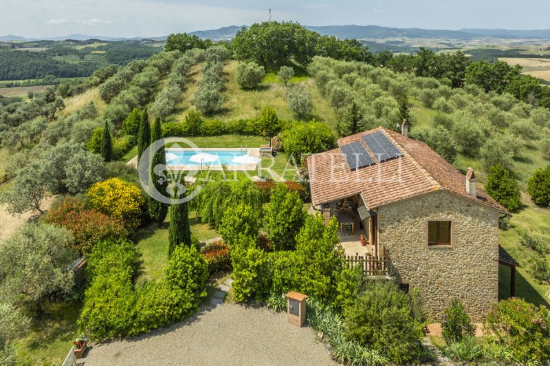 Casolare a Volterra