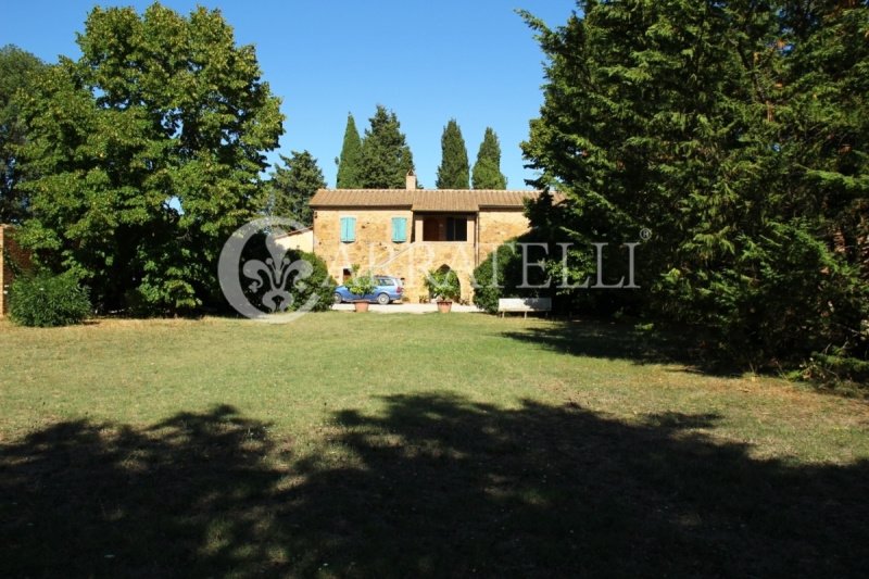 Casolare a Montalcino