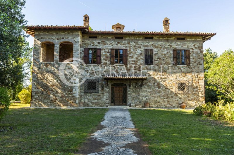 Villa a Todi