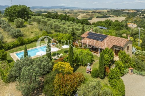 Casolare a Volterra