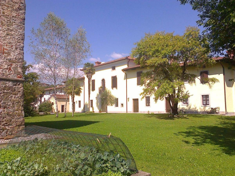 Historiskt hus i Povoletto