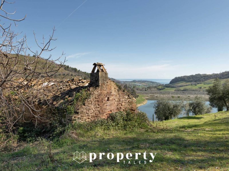 Casa de campo en Montefiore dell'Aso