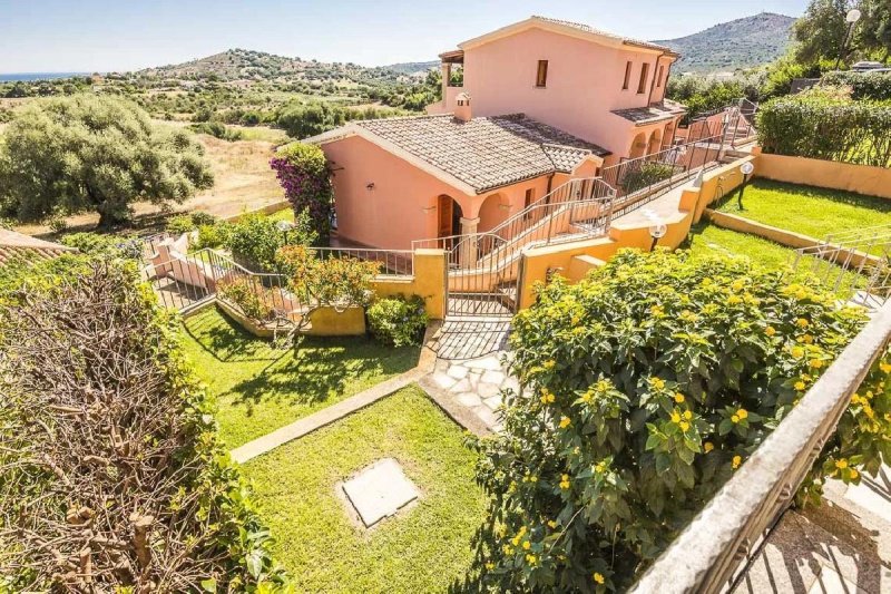 Terraced house in San Teodoro