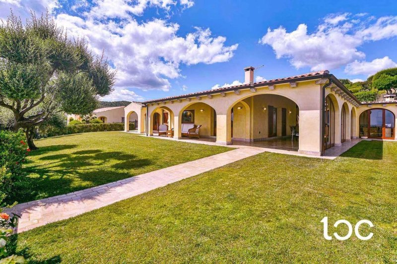 Villa in San Teodoro