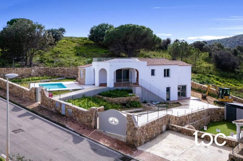 Вилла в Будони