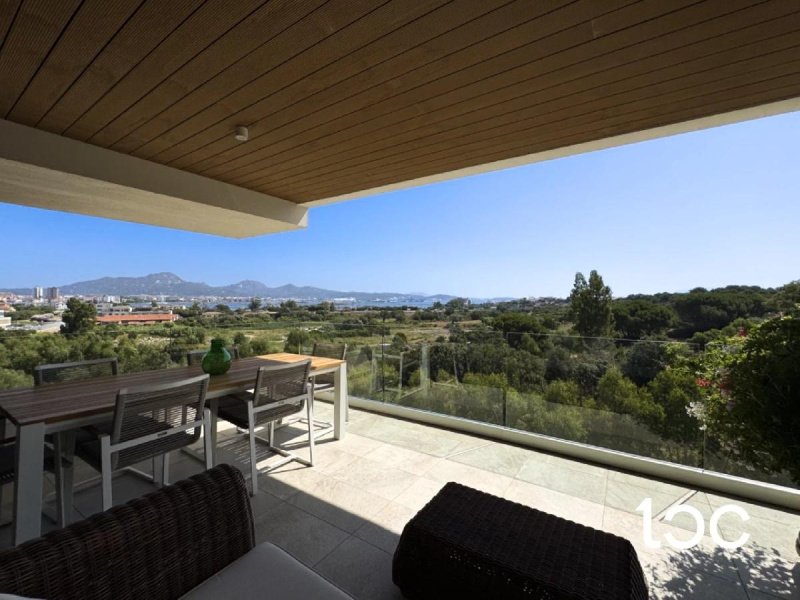 Apartamento em Olbia