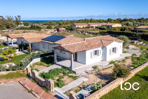 Moradia com terraço em Budoni