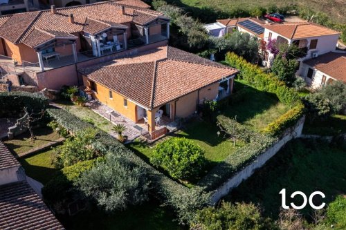 Moradia com terraço em San Teodoro