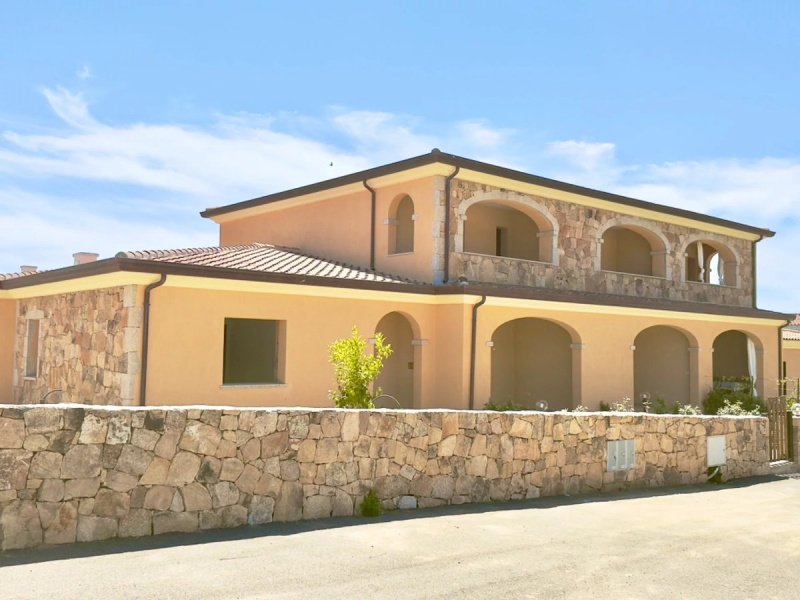 Moradia com terraço em San Teodoro