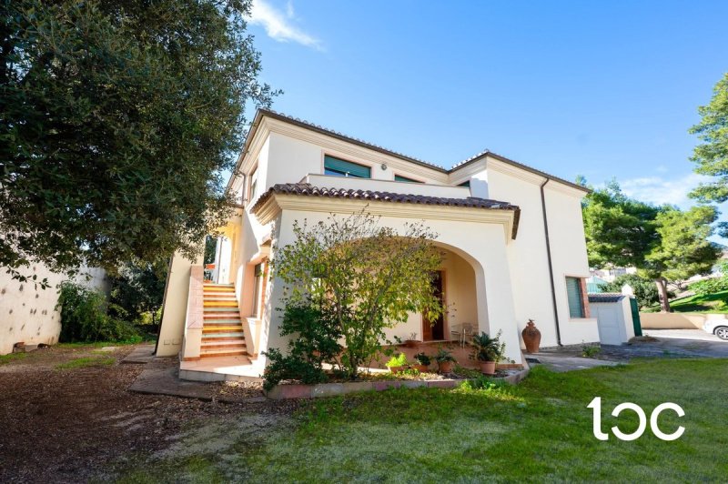 Вилла в Орозеи