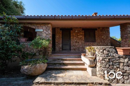 Moradia em San Teodoro