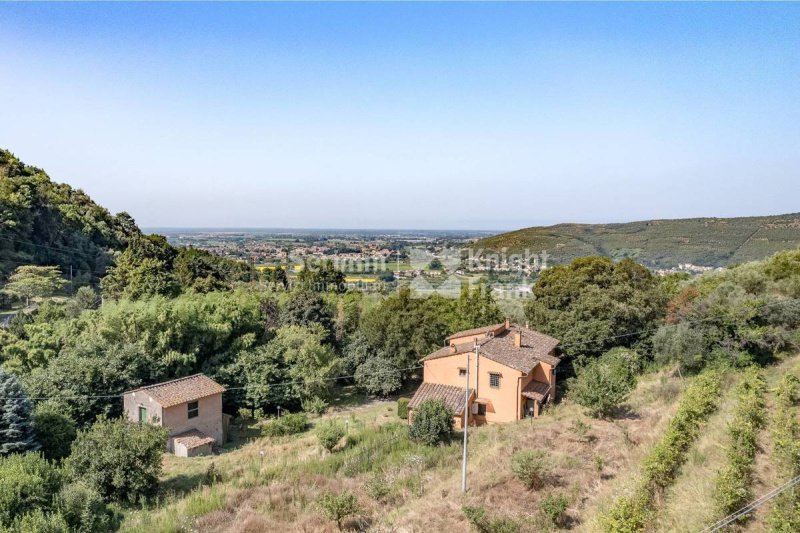 Casa a San Giuliano Terme