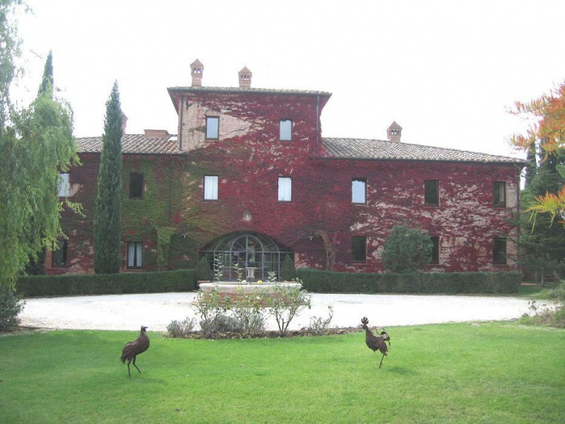 Casa di campagna a Castiglione del Lago
