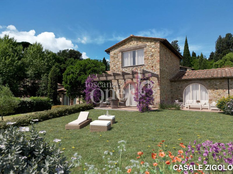 Casa geminada em Volterra