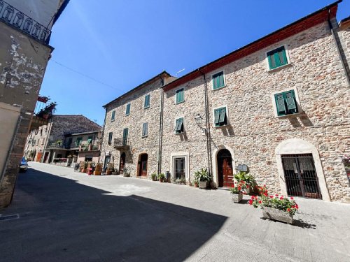 Casa semi indipendente a Castelnuovo di Val di Cecina