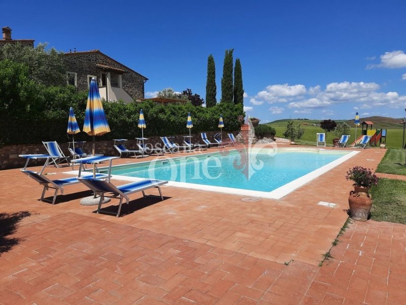 Villa i Montecatini Val di Cecina