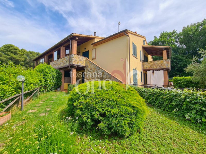 Apartamento em Santa Luce