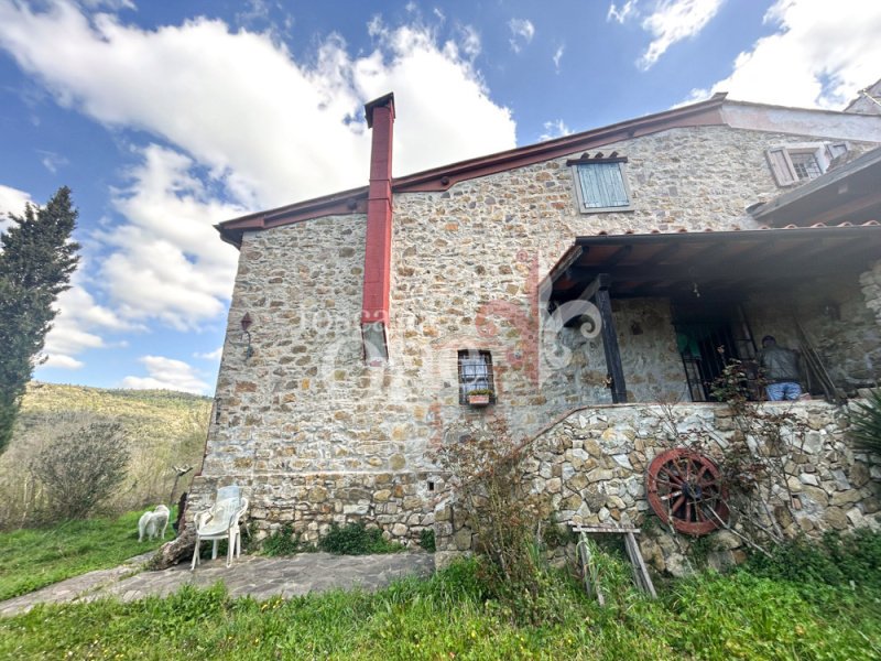 Casa semi indipendente a Rosignano Marittimo