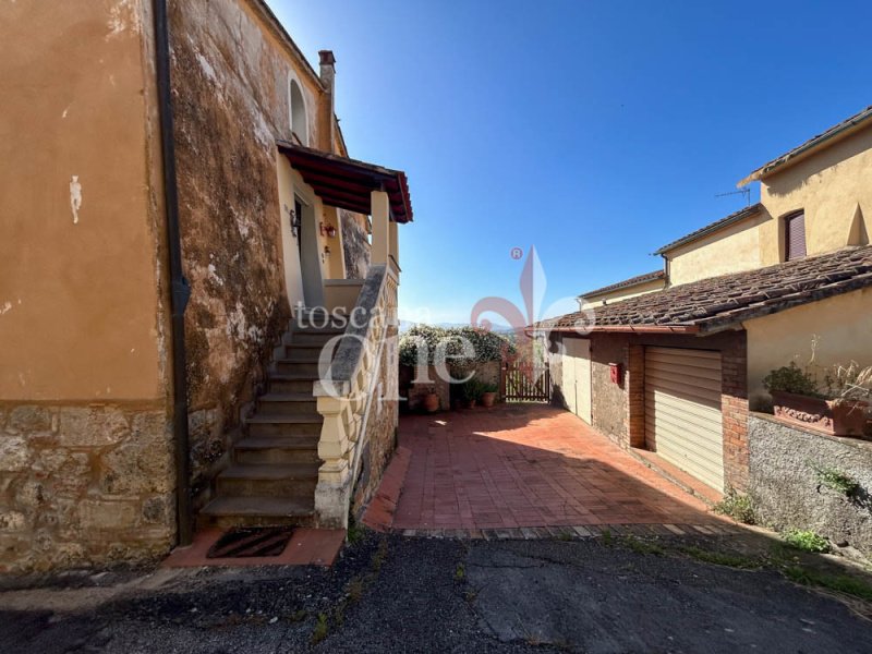 Apartment in Casole d'Elsa