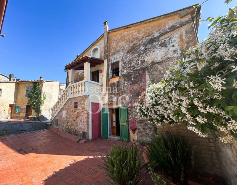 Apartment in Casole d'Elsa