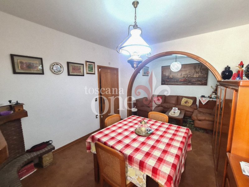 Apartment in Castellina Marittima