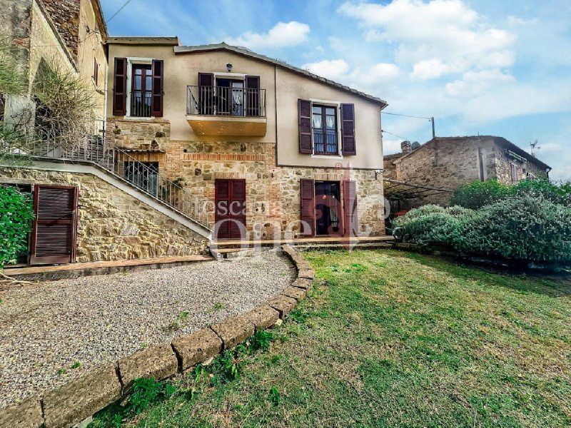 Casa a Massa Marittima