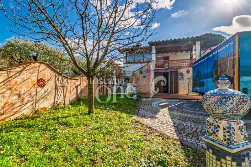 Hus i Crespina Lorenzana