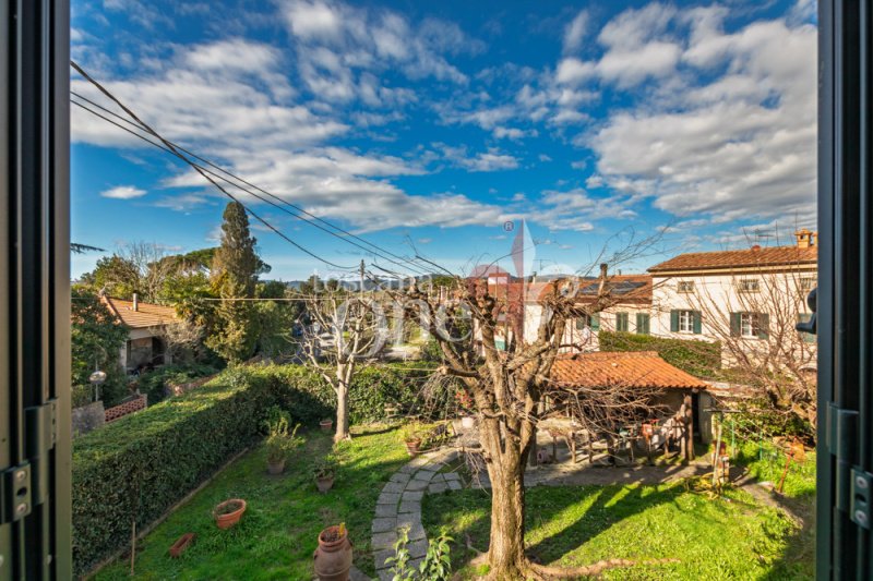 Casa geminada em Orciano Pisano