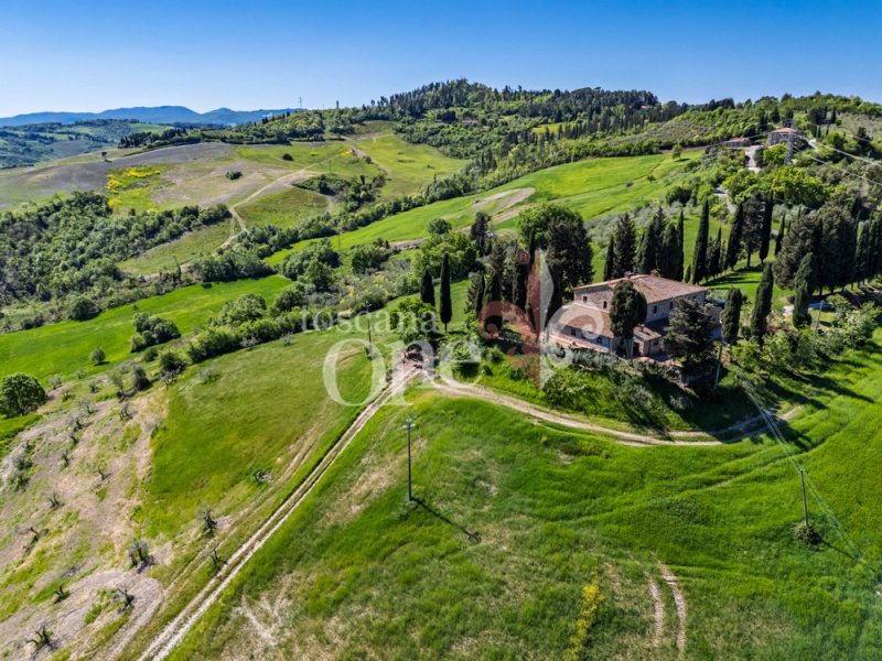 Casa a Pomarance
