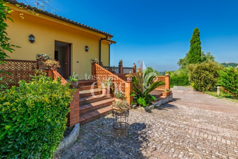 Semi-detached house in Serravalle Pistoiese