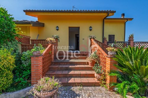 Semi-detached house in Serravalle Pistoiese