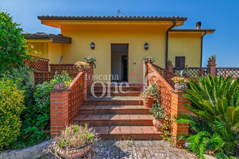 Semi-detached house in Serravalle Pistoiese