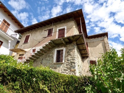 Detached house in Domaso