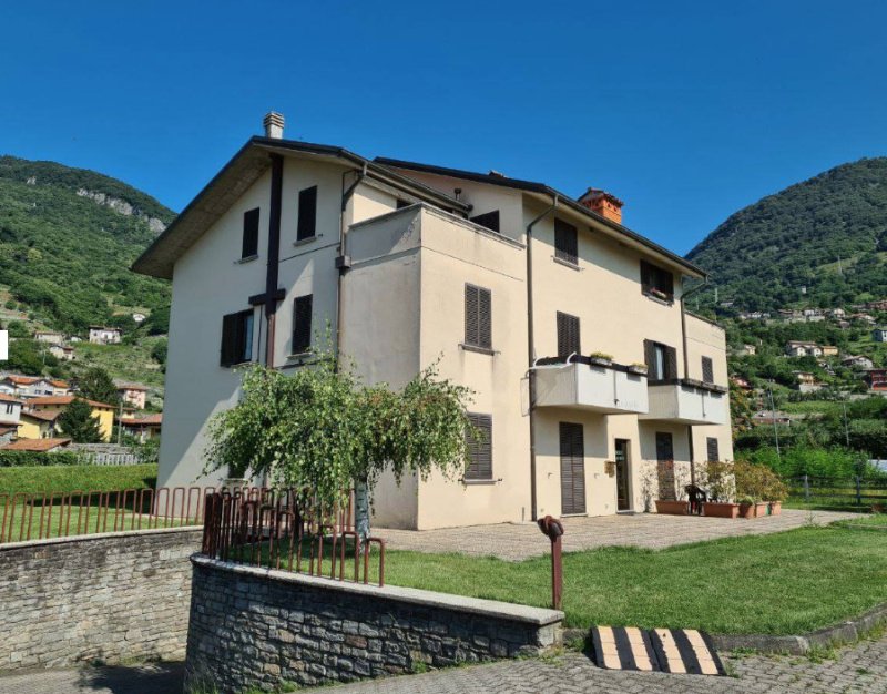 Self-contained apartment in Domaso