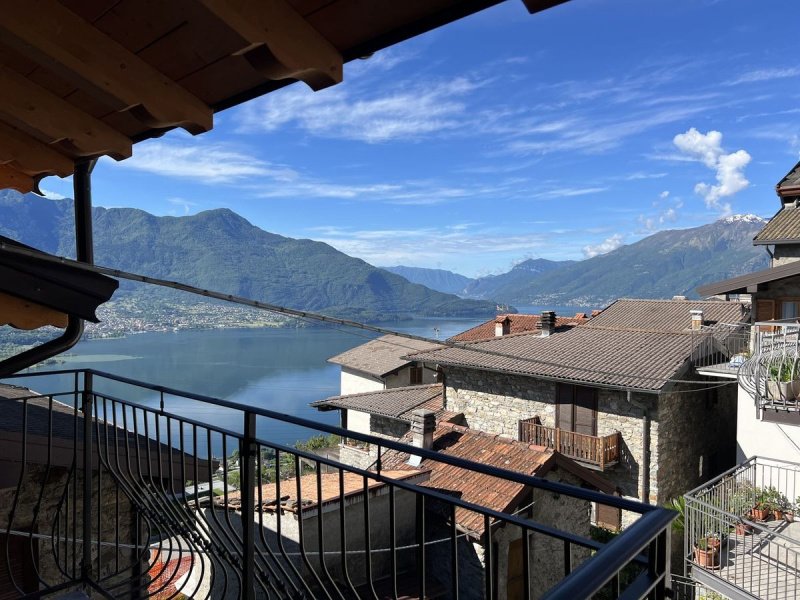 Maison jumelée à Gera Lario